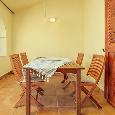 Holiday home Ridente A